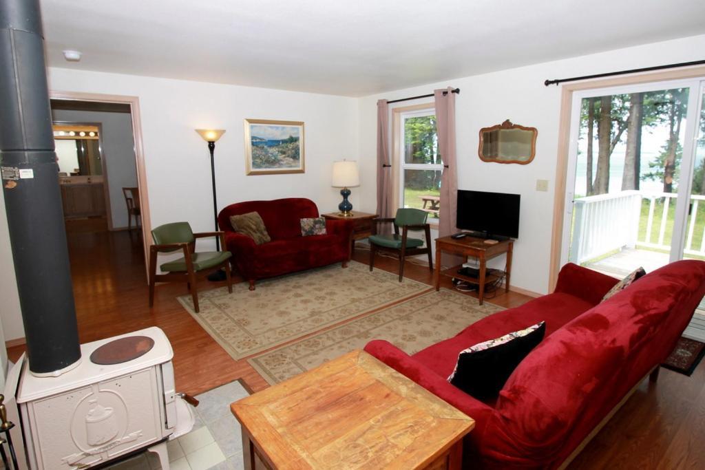 North Beach Inn Eastsound Room photo