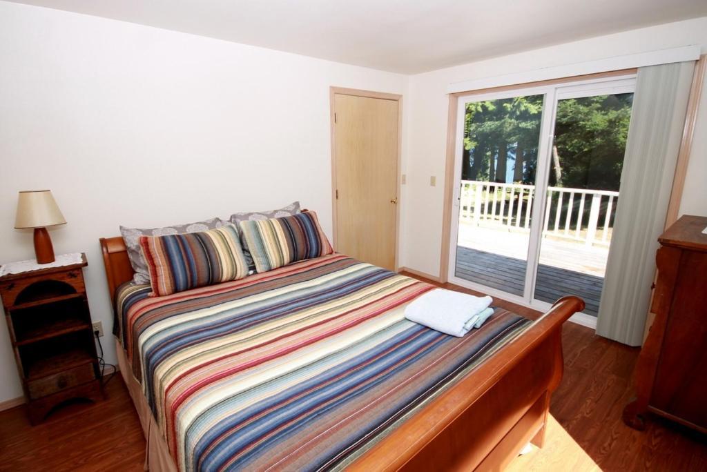 North Beach Inn Eastsound Room photo