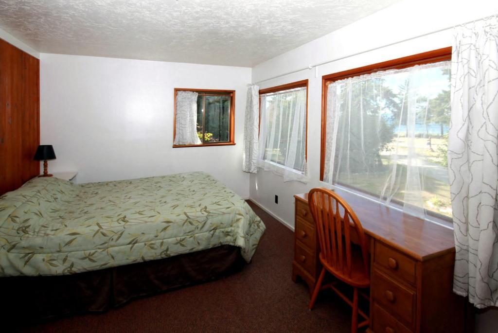 North Beach Inn Eastsound Room photo